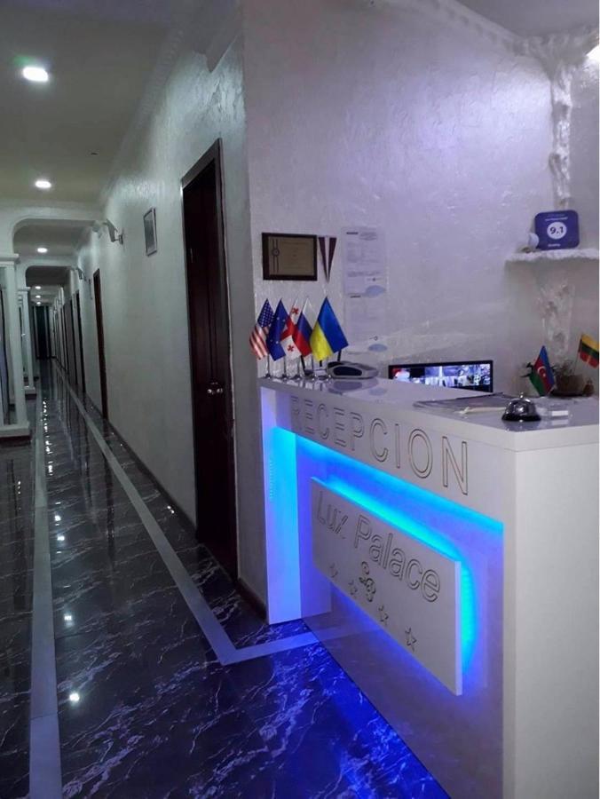 Lux Palace Hotel Kutaisi Ngoại thất bức ảnh