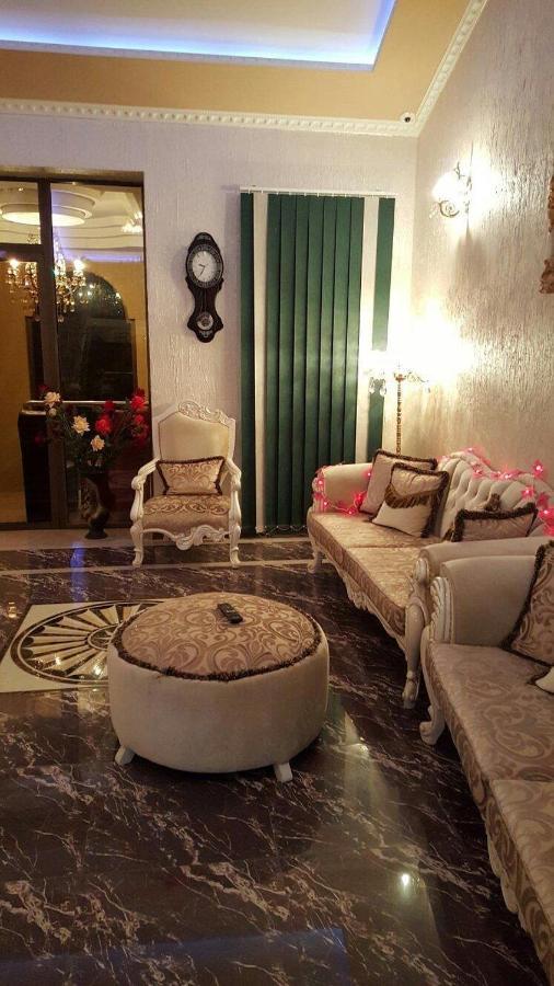 Lux Palace Hotel Kutaisi Ngoại thất bức ảnh