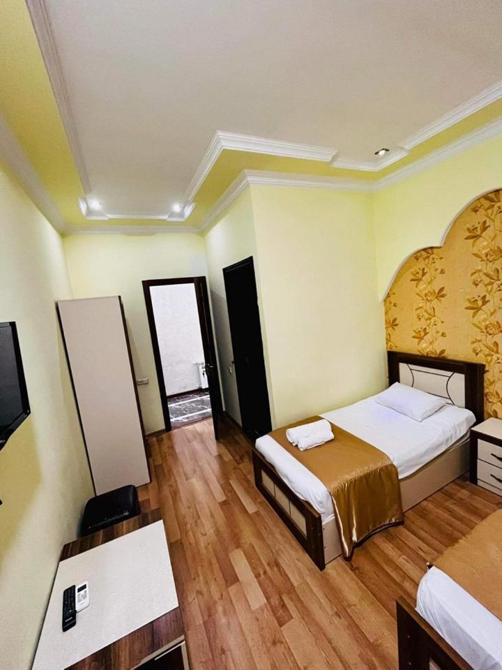 Lux Palace Hotel Kutaisi Ngoại thất bức ảnh