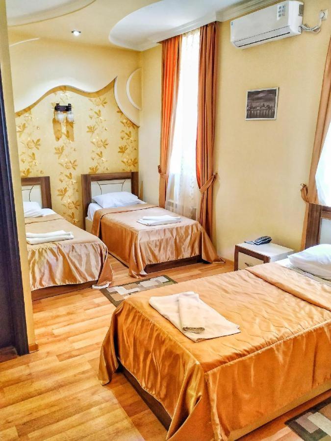 Lux Palace Hotel Kutaisi Ngoại thất bức ảnh